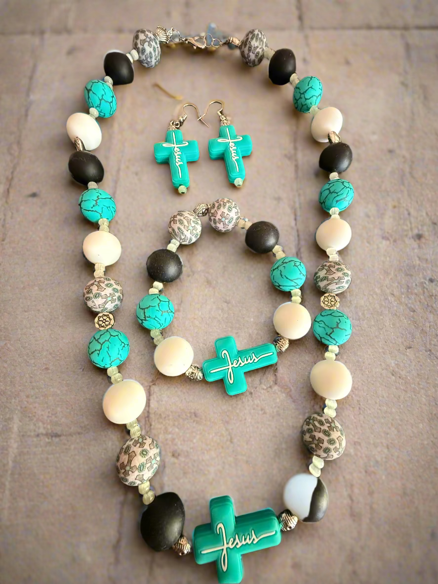 necklace earring bracelet