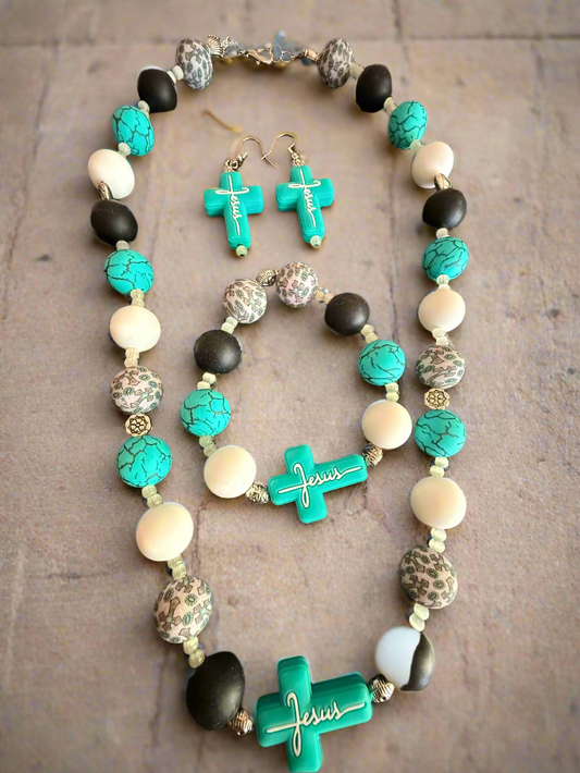 necklace earring bracelet